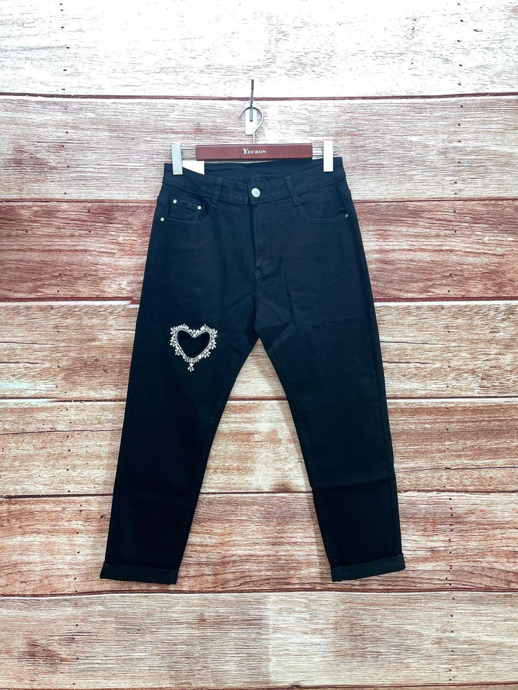 High-waisted Mega Stretch Black Mom fit Jeans with Heart Details