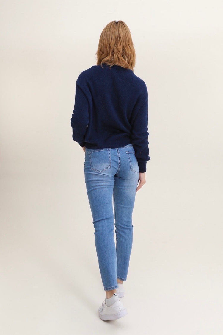 Stretchy high waisted classic skinny jeans