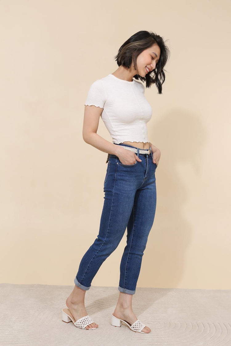 Stretchy G smack mom fit jeans