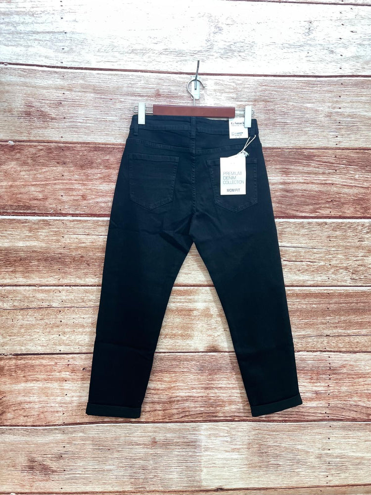High-waisted Mega Stretch Black Mom fit Jeans with Heart Details